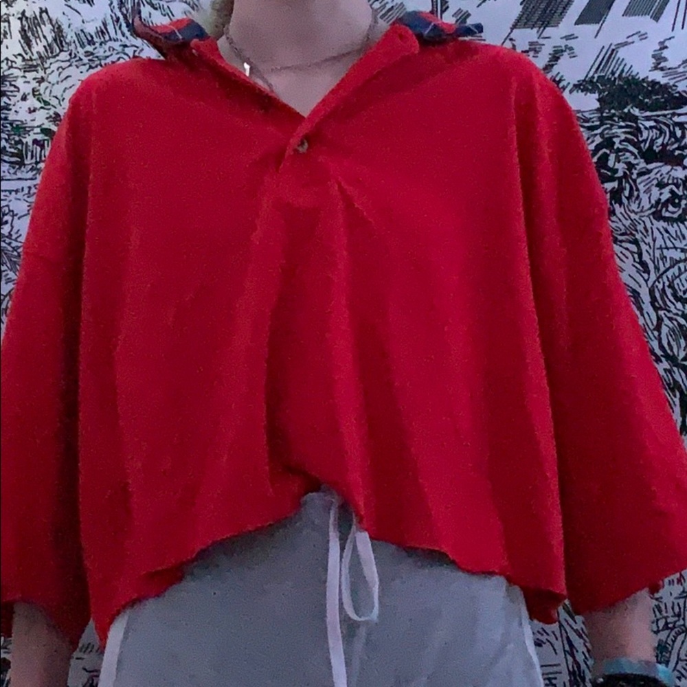 cropped red shirt